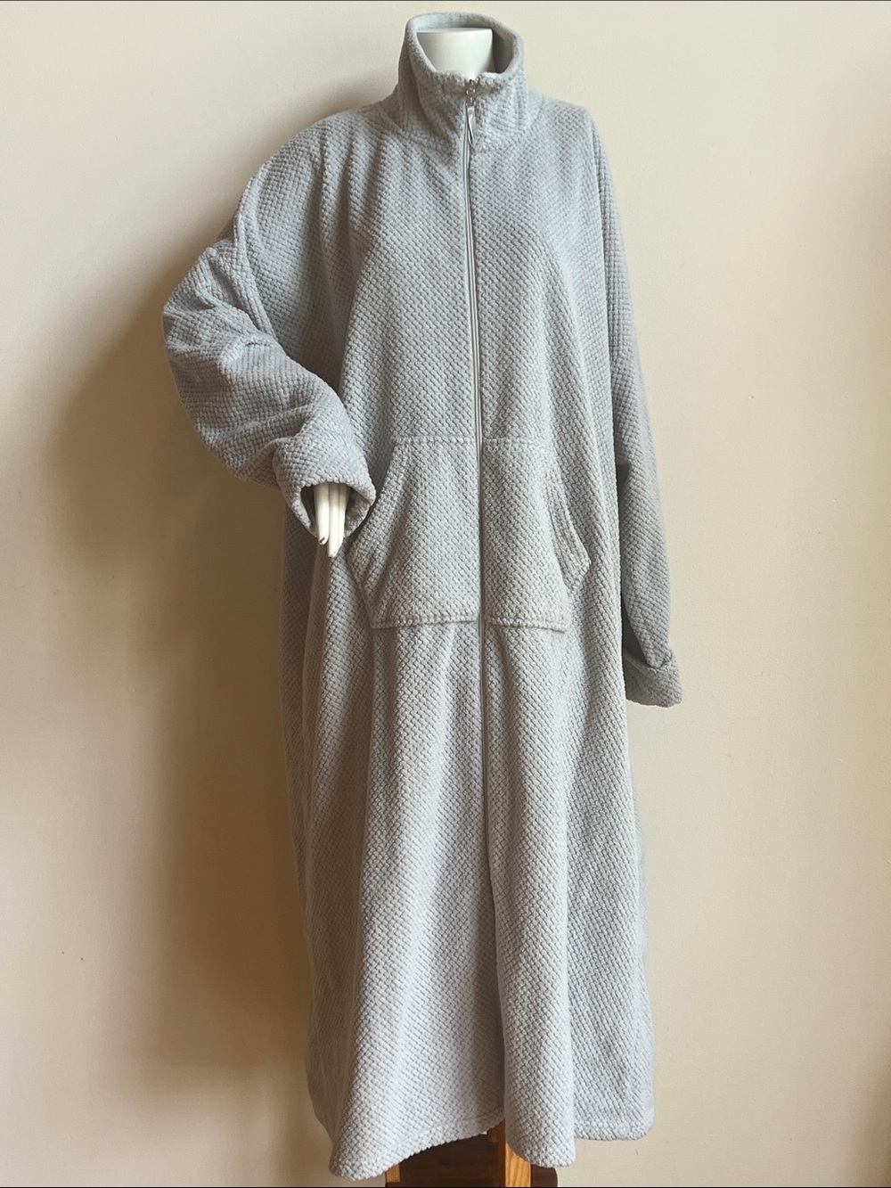Stan Herman Cozy Long Zip Front robe housecoat lounger Light Gray 3X pockets